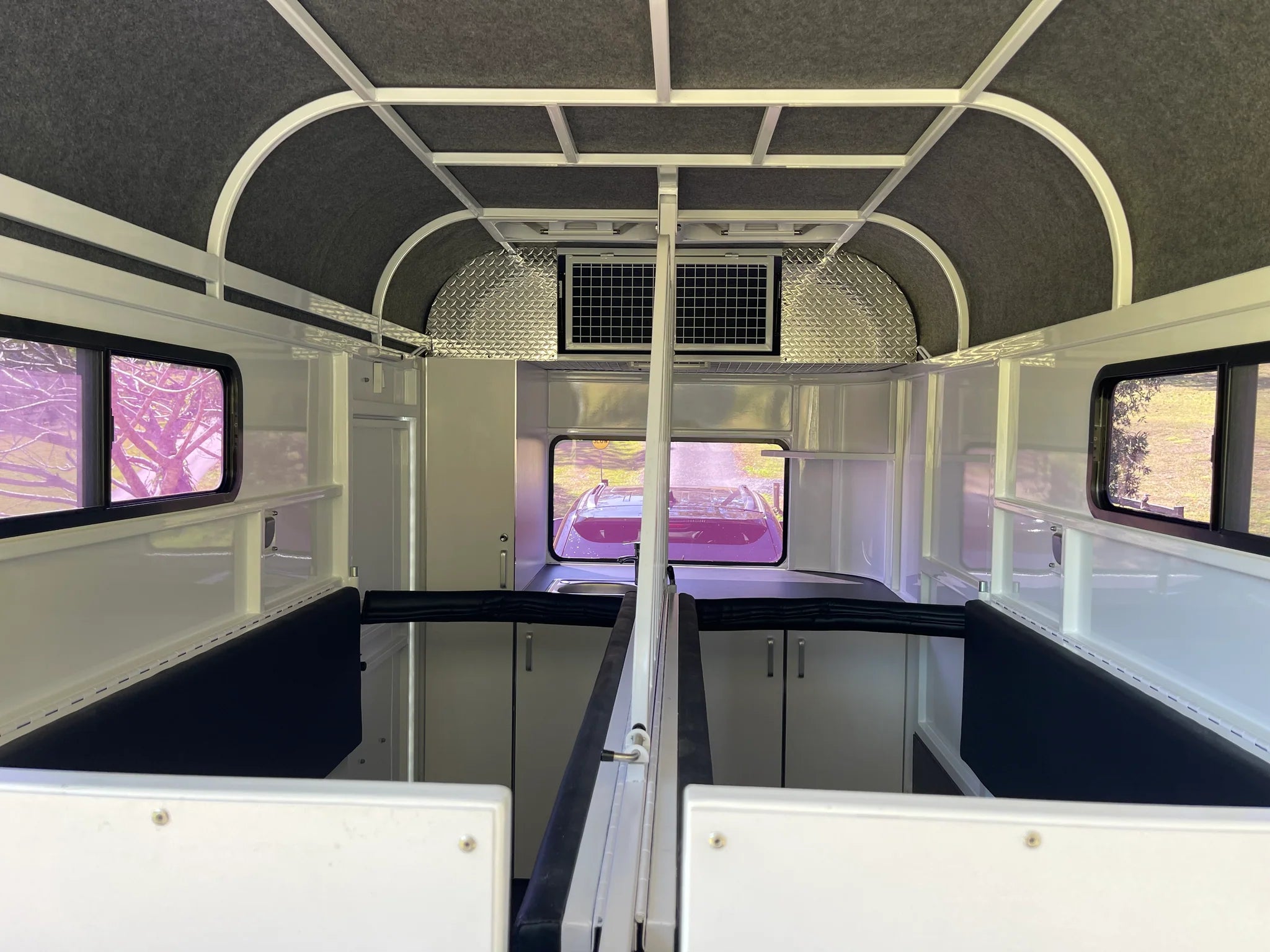 2 Horse Straight Load Float L600 SN
